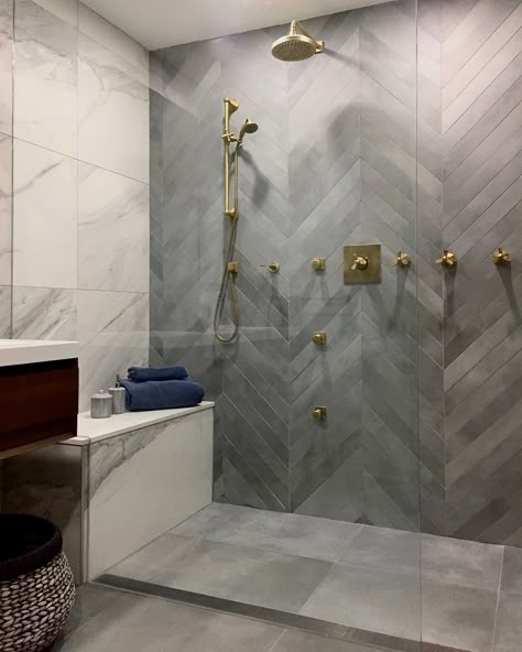 SYBRANDT CREATIVE Interior Design - Projects Decor Eclectic, Bad Inspiration, Hospital Interior Design, Bathroom Remodel Shower, Bathroom Design Luxury, Bathroom Wall Tile, Dream Bathrooms, Shower Remodel, Hospitality Design