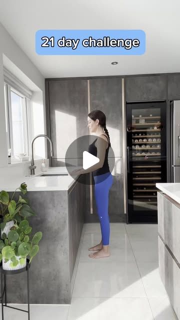 Abi Mills on Instagram: "21 day challenge! 21 assisted squats, 21 wall twists, 21 second wall sit, 21 second eye yoga on one leg, 21 knee to hand reps! First thing in the morning! #beginnersworkout #workoutchallenge #seniors #mobilitytips" Platform Exercises, Diviticulitis Diet, Six Pack Abs For Women, Eye Yoga, Abs For Women, Morning Exercises, Keto Fasting, Improving Posture, Exercise Moves