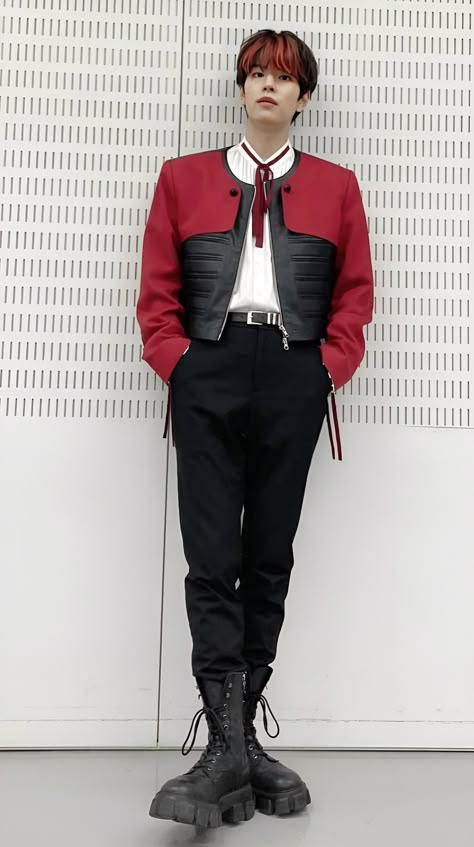 Kpop Cardboard Cutout, Seungmin Cardboard Cutout, Skz Cardboard Cutout, Seungmin Full Body Pic, Changbin Full Body Photo, Seungmin Full Body Photo, Kpop Standee, Kpop Papercraft, Skz Fits