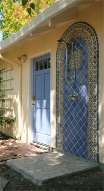 OUTDOOR SHOWER- the arched shape for the tile design-not these tiles-just the design shape Outside Showers, Mediterranean Patio, Outdoor Baths, Outdoor Kitchen Appliances, Pool Shower, House Dream, Mexican Tile, Traditional Exterior, Spanish Tile