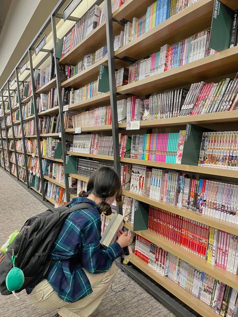 manga sections at barnes and noble Barnes And Noble Manga Section, Manga Section In Library, Barnes And Noble Aesthetic, Otaku Room Aesthetic, Manga Library, Stationery Store Design, Manga Shelf, Best Poetry Books, Vision Board Pics