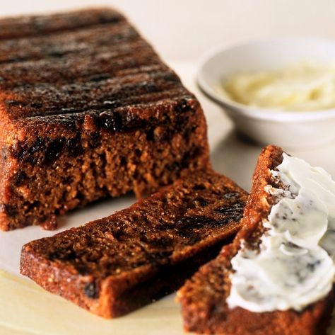 Homemade Malt Loaf | Baking Mad Malt Extract Recipes, Muslie Bars, Homemade Malt, Extract Recipes, Malt Recipe, Scottish Desserts, Fruit Breads, Malt Loaf, Tea Loaf