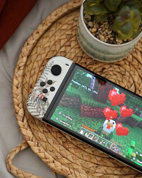 Nintendo Switch Astethic, Minecraft Gamer Aesthetic, Nintendo Switch Oled Games, Nintendo Switch Aesthetic Oled, Oled Switch Aesthetic, Switch Nintendo Aesthetic, Nintendo Oled Aesthetic, Nintendo Switch Aesthetic Games, Nintendo Switch Oled Accessories