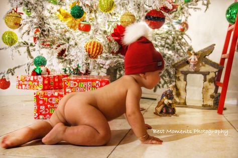 Baby Boy Christmas Photoshoot, Baby Photoshoot Boy, Baby Boy Christmas, Monthly Photos, Moments Photography, Baby Boy Photos, Newborn Shoot, Post Baby, Christmas Photoshoot