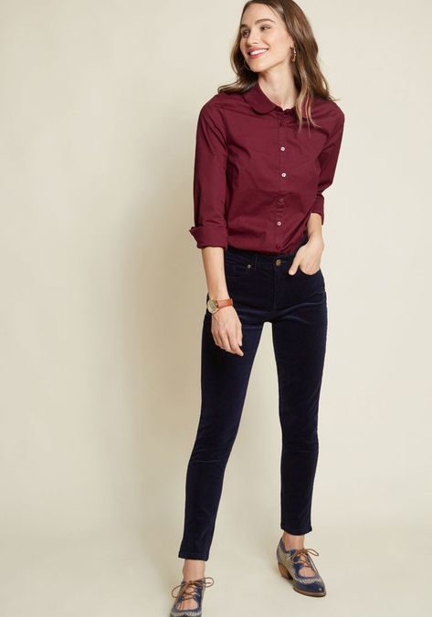 Maroon Shirt Outfit, Burgundy Top Outfit, Maroon Dress Shirt, Business Casual Fall, Smart Casual Women, Burgundy Shirt, Shirt Dress Outfit, Maroon Shirts, Burgundy Top