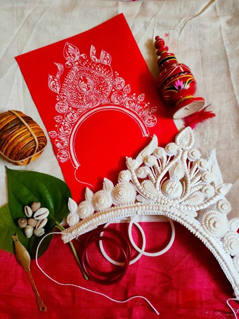 Bengali Traditional Aesthetic, Bengali Wedding Mukut Design, Bengali Bride Mukut Design, Hand Kolka Design, Bengali Wedding Aesthetic, Kolka Design Bridal, Bengali Kolka Design, Bridal Kolka Design, Bengali Traditional Look