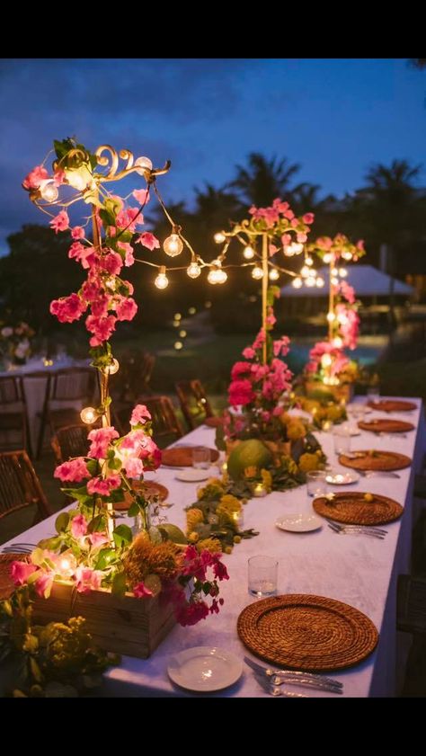 Frontyard Landscape Layout, Farmhouse Garden Decor, Frontyard Landscape, Landscape Layout, Rustic Ideas, Party Table Settings, Outdoor Dinner, Farmhouse Garden, Fall Garden