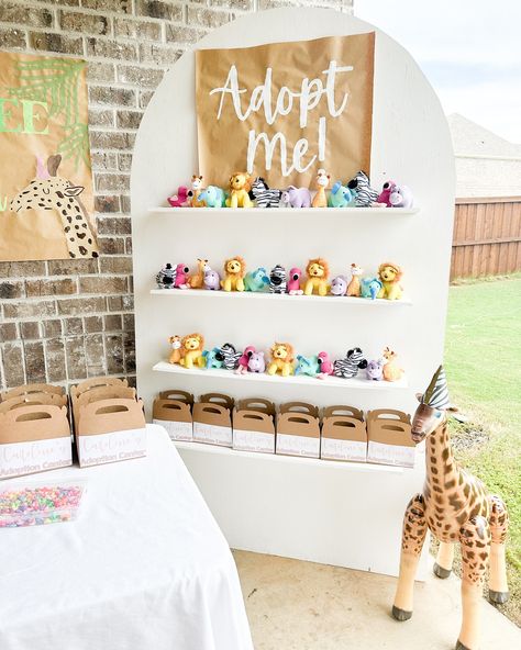 It’s all in the details ✨ #partyplanning #birthdayparty #birthdaygirl #youngwildandthree #youngwildandthreeparty #birthdaydecor Birthday Rental Ideas, Birthday Party Rental Ideas, Diy Party Rentals, Party Rental Business Ideas, Birthday Party Rentals, Party Rental Ideas, Event Rental Business, Party Rentals Business, Rental Ideas