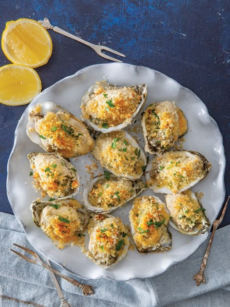 Baked Oysters often make an appearance, and this classic recipe will make any holiday supper a special occasion. Baked Oysters Recipe, Baked Stuffed Oysters, Baked Oysters, Oyster Recipe, Baked Oyster Recipes, Oyster Bake, Pescatarian Recipes Healthy, Winter Holiday Recipes, Oyster Recipes