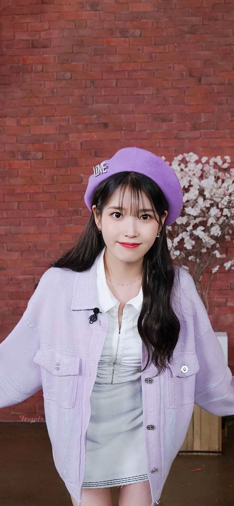 Iu Dress, Middle School Hairstyles, Iu Hair, Actress Wallpaper, K Fashion, Iu Fashion, Cute Wallpaper For Phone, Korean Actresses, Celebrity Makeup