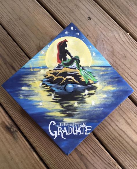 Disney Grad Caps, Disney Graduation Cap, Disney Graduation, College Grad Cap Ideas, Grad Cap Decorated, Graduation Centerpiece, Graduation Cap Decoration Diy, High School Graduation Cap, College Graduation Cap Decoration