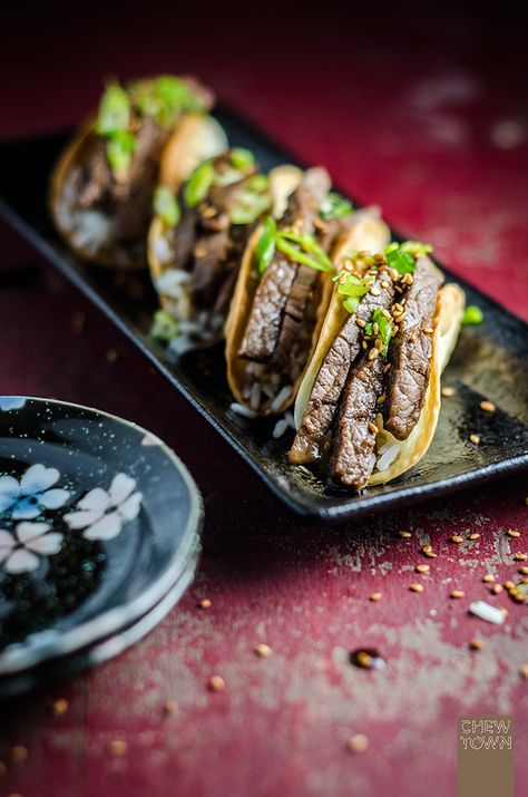 Beef Teriyaki Tacos | Chew Town Food Blog Japanese Tacos, Tacos Recipes Beef, Teriyaki Tacos, Japanese Fusion Food, Taco Party Ideas, Taco Dips, Beef Teriyaki, Taco Food, Tacos Recipes