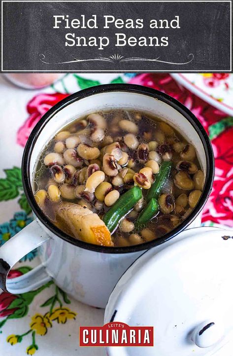 A pretty quick simmer turns field peas and snap beans into a pot full of Southern perfection. The pot liquor that you end up with is tasty as heck, too. #fieldpeas #snapbeans #peasandbeans Field Peas And Snaps Recipes, Southern Peas Recipe, Pot Liquor, Field Peas, Peas Recipes, Southern Side Dishes, Inflammation Recipes, Snap Beans, Creamed Peas