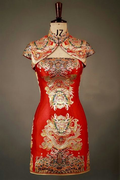 Cheongsam Cheongsam Design, Chinese Style Dress, Concept Clothing, Paparazzi Photos, Qipao Dress, Cheongsam Dress, Asian Outfits, Fantasy Dress, Japanese Outfits