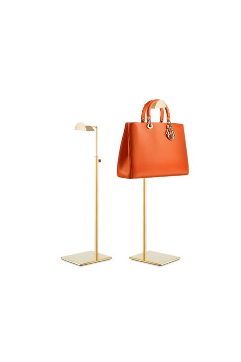 Display Handbags, Handbag Stand, Bag Display Retail, Luxury Bag Display, Handbag Display Ideas, Bag Display Ideas, Luxury Bag Brands, Purse Display, Handbag Holder