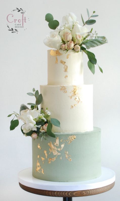 Sage Green Wedding Theme, Cheesecake Wedding Cake, Wedding Cheesecake, Green Wedding Cake, Green Themed Wedding, Buttercream Wedding Cake, Sage Wedding, Tiered Cake, Sage Green Wedding