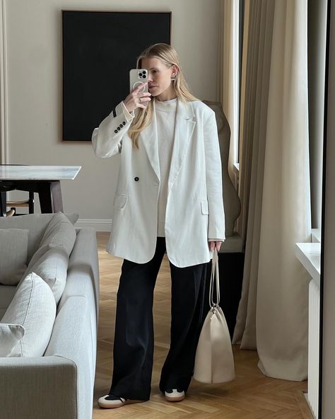 Oversized White Blazer Outfit, White Blazer Outfits, Dramatic Style, Oversized Blazer, Blazer Outfits, White Blazer, All Time, Winter Outfits, Work Wear