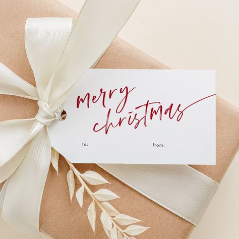 Simple Minimal Script Merry Christmas Gift Tags. Click the edit button to customize with your text. Simple Christmas Tags, Christmas Gift Tags Handmade, Merry Christmas Tags, Editable Gift Tags, Merry Christmas Gift Tags, Business Christmas Cards, Minimal Gifts, Merry Christmas Gift, Christmas Stationery