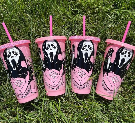 Ghost Face Party Ideas, Scream Party, 30th Bday Party, Pink Party Theme, Scream Ghostface, Girly Birthday Party, 32 Birthday, Girl Sleepover, Movie Birthday