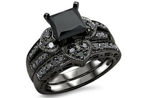 Black Diamond Bridal Set, भारतीय दुल्हन संबंधी, Ring Wedding Set, Heart Engagement Ring, Black Diamond Engagement Ring, Heart Engagement, Wedding Rings Princess Cut, Black Gold Ring, Black Gold Jewelry