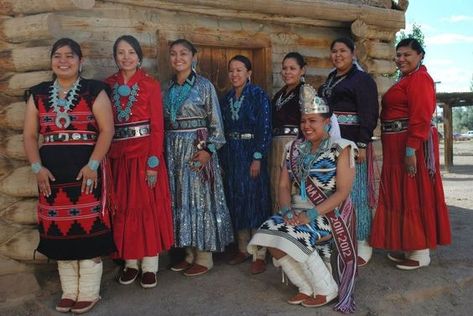 The Miss Navajo Nation competition kicked off today in Window Rock, Arizona. For the past sixty years, Miss Navajo Nation has served as an... Navajo Dresses, Navajo Outfits, Navajo Clothing, Navajo Dress, Native Clothes, Pine Ridge Reservation, Indian Project, Native History, Native Clothing