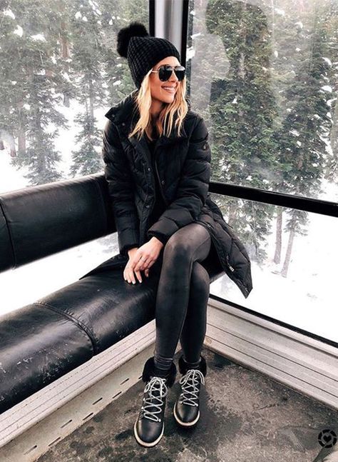 cute winter outfits, winter style Ski Trip Fashion, Trip Fashion, Ski Outfits, Winter Mode Outfits, Beanie Outfit, Look Legging, Colorado Outfits, Ski Outfit, Winter Outfits Cold