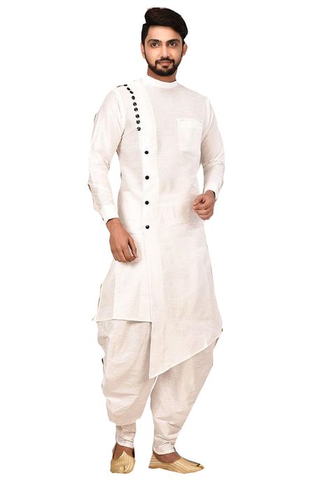 Pheras Outfit, Strange Wedding, India Fashion Men, Khadi Kurta, Mens Party Wear, Wedding Kurta, Gents Kurta Design, Shadi Dresses, Western Outfits Men