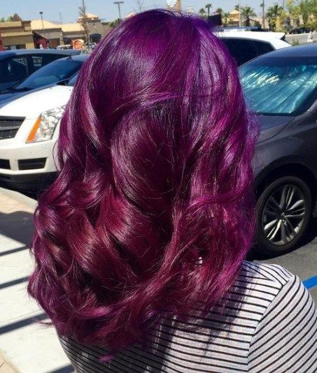 dark purple hair color Pelo Color Borgoña, Red Violet Hair Color, Dark Purple Hair Color, Red Violet Hair, Violet Hair Colors, Hair Color Plum, Dark Purple Hair, Brown Hair Shades, Plum Hair