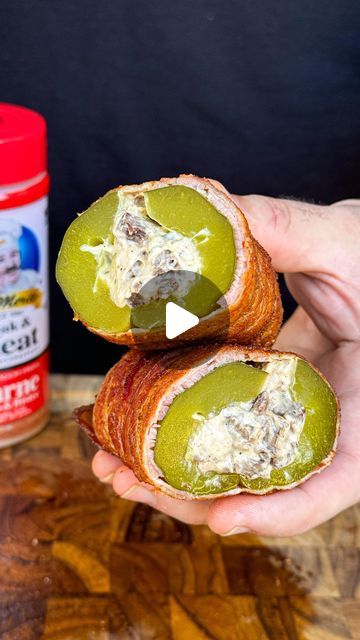 foodbeast on Instagram: "Our guy @small_town_mayor fired up the grill and whipped up these Bacon-wrapped Pickle Poppers 🥓🥒 stuffed with a carne asada cream cheese filling 🥩🧀 and smoked to PERFECTION. 👌🏼 The secret is the @chef_merito carne seasoning before anything touches the flame. We call this...The Texas Pinkie! 💯" Stuffed Pickles Cream Cheese, Pickle Poppers, Tailgate Recipes, Tailgate Food, Smoker Recipes, Carne Asada, Cream Cheese Filling, Bacon Wrapped, The Flame