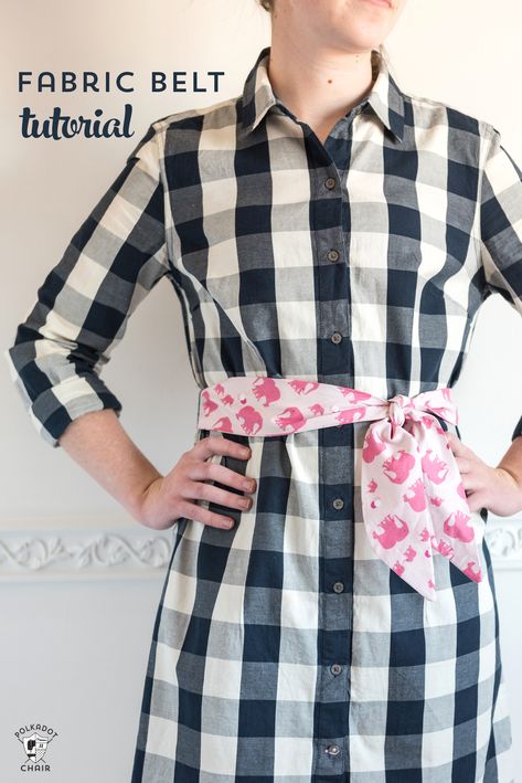 Learn how to make a fabric belt or sash with this free sewing tutorial. Can be made in multiple sizes. #FabricBeltTutorial #fabricbelt #sewingtutorial Tote Bag Pattern Free, Diy Fashion Projects, Beginner Sewing, Sewing Tutorials Free, Beginner Sewing Projects Easy, Fabric Headbands, Leftover Fabric, Headband Pattern, How To Hem Pants