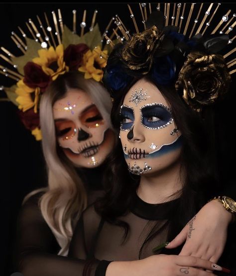 Dia De Los Muertos Makeup With Jewels, Catarina Costume, Katrina Makeup La Catrina, Orange Catrina Makeup, Mexican Skeleton Makeup, Catrina Costume Make Up, Outfits Catrina, Catrina Outfit Costume Ideas, Catarina Makeup