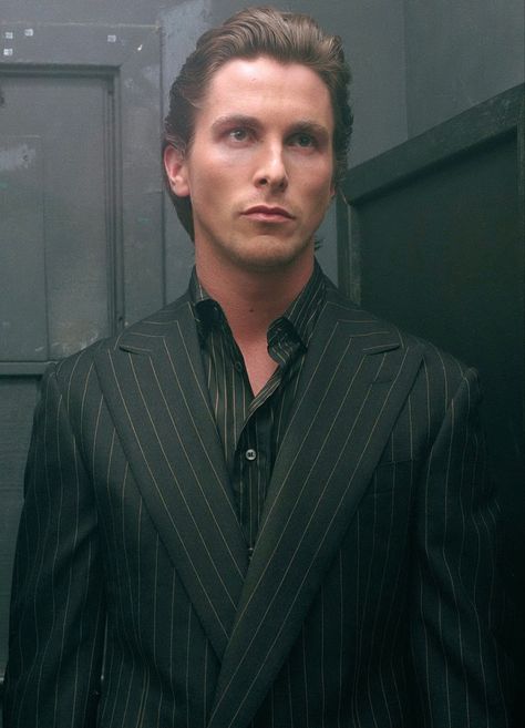 Christian Bale Hot Pics, Christian Bale Photoshoot, Christian Bale 90s, Leonardo Dicaprio Johnny Depp, Christian Bale Hot, Chris Bale, Patrick Bateman, Create Business, Tailored Suit