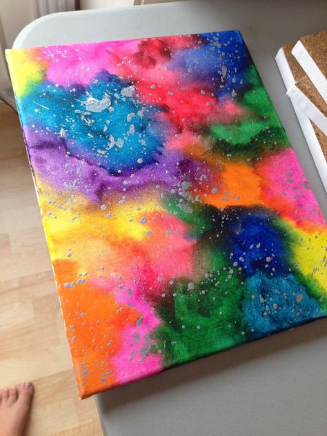 DIY Crayon Art Crayon Painting Ideas, Crayon Gifts, Diy Crayons, Art Tumblr, Art Projects For Teens, Crayon Art Melted, Art Video, Easy Art Projects, Melting Crayons