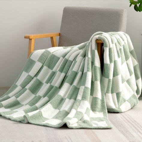 Green And White Blanket, Sage Blanket, Green Throws, Checkered Blanket, Green Throw Blanket, Green Blanket, Cute Blankets, Kawaii Plushies, White Blanket