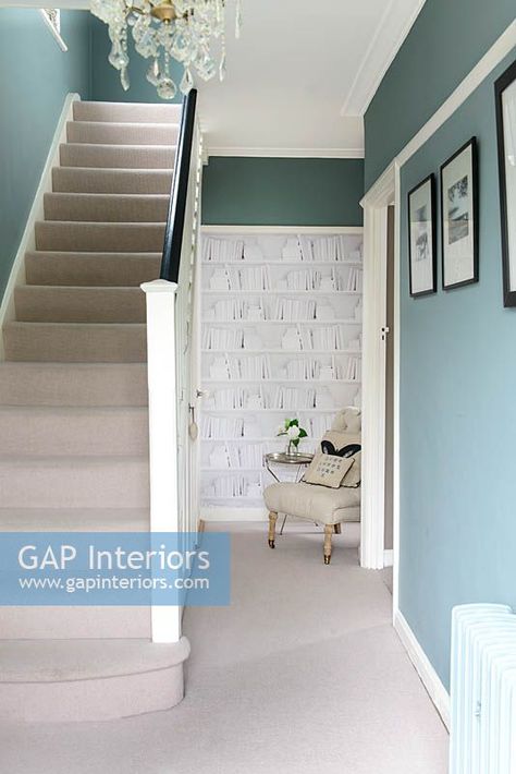 Cream carpet on stairs Blue Hallways, Grey Hallway Ideas, Cream Hallway, Carpet On Stairs, Hallways Ideas, Blue Hallway, Classic Bedroom Design, Grey Hallway, Cream Carpet