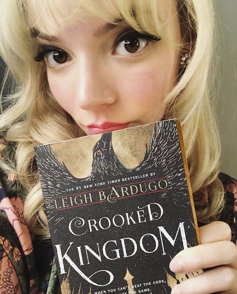 Crooked Kingdom, Leigh Bardugo, Anya Taylor Joy, Reading Book, T Shirts For Women, Reading