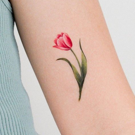 Tulip Flower Tattoo Designs, Mini Tulip Tattoo, Dainty Tulip Tattoo, Small Tulip Tattoo, Tulips Tattoo, Grace Tattoos, Lillies Tattoo, Taurus Tattoo, Tulip Tattoo