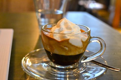 Espresso Con Panna Espresso Con Panna, Espresso Love, Coffee Menu, Coffee Recipe, Think Food, But First Coffee, Coffee Love, Coffee Addict, Coffee Recipes