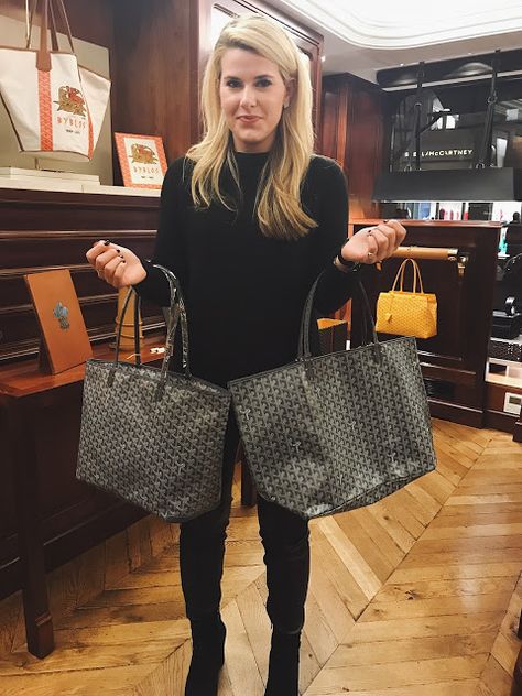 Goyard Tote Pm Vs Gm, Go Yard Bag Outfit, Goyard Tote Bag Outfit, Goyard Artois Outfit, Goyard Outfit Street Style, Goyard Belvedere Pm Outfit, Goyard Artois Pm Outfit, Black Goyard Tote, Navy Goyard