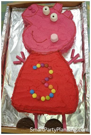 Perfect for a Peppa Pig theme party #PeppaPigCake Pegga Pig, Christmas Chocolate Bar Wrappers, Peper Pig Cakes, Peppa Pig Muddy Puddle Cake, Peppa Pig Picnic Cake, Peppa Pig Simple Cake, Sea Turtle Cake, Purple Peppa Pig Cake, Pig Birthday Party