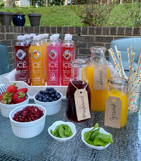 Sparkling Juice Bar, Juice Bar Party, Spritzer Bar Ideas, Diy Juice Bar, Flavored Water Bar, Sparkling Water Bar, Water Bar Ideas, Diy Sparkling Water, Graduation Charcuterie