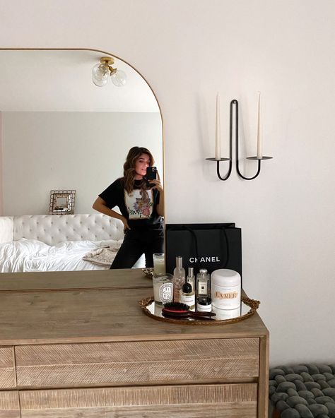 5 Ways to Organize Your Office Big Mirror On Dresser, Brush Organization, Mirror Dresser, Dresser Drawer Organization, Malm Dresser, Drawer Organization, Cosy Bedroom, Big Mirror, Ways To Organize