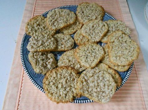 Crunchy Oatmeal Cookies, Spicy Oatmeal, Cookie Recipes Without Eggs, Crunchy Oatmeal, Cookies Without Eggs, Crispy Oatmeal Cookies, Refrigerator Cookies, Eggless Cookie Recipes, Eggless Cookies