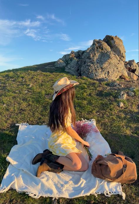 Picnic Vibes, Sunset Picnic, Cowgirl Summer, Cowboy Hat, Photo Inspo, Golden Hour, Yellow Dress, Poets, Picnic Blanket