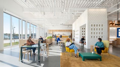 A Workplace Designed for Trust and Empowerment Start Up Office Design, Office Cafe Design, Office Layout Design, Desk Colors, Innovative Office Design, Startup Office Design, Workplace Interior Design, Collaborative Office, Workplace Inspiration