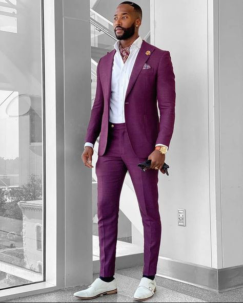 Brotherhoodofstyle on Instagram: “#BROTHERHOODOFSTYLE 📸📸 @mr.kennethboggs ✔✔ Like and Comment for a chance to be featured 👈🏽 . . . #FASHION #STYLEBLOG #BLACKMENWITHSTYLE…” Suits Black Men, Black Mens Fashion Suits, Outfits Quotes, Purple Suit, Stylish Mens Suits, Blazer Outfits Men, Black Men Fashion Casual, Purple Suits, Black Men Fashion Swag