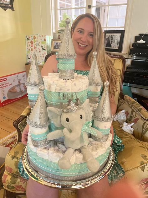 Diaper Castle Cake, Castle Diaper Cake, Diaper Cake Castle, Cinderella Coach, Castle Cake, Holiday Gift Baskets, Diy Baby Shower Gifts, Baby Diaper Cake, Baby Announcements