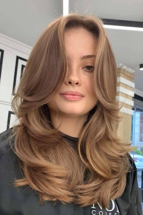 20 Beautiful Butterfly Haircut Ideas | HairAide Butterfly Hair Cut, Bright Blonde Hair, Butterfly Haircut, Butterfly Cut, Hairstyles For Layered Hair, Haircut Inspo, Haircuts For Wavy Hair, Hair Cut Ideas, Long Brown Hair