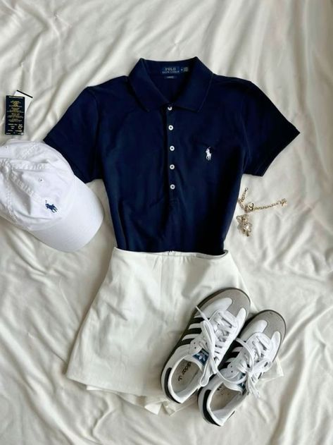 Clothes In Italy, Ralph Lauren Outfits Summer, Classy Summer Outfits Aesthetic Casual, Ralph Lauren Summer Outfits, New Money Outfits, Old Fashioned Outfits, Ralph Lauren Polo Outfit, Ralph Lauren Aesthetic Outfit, Outfit Ideas Old Money