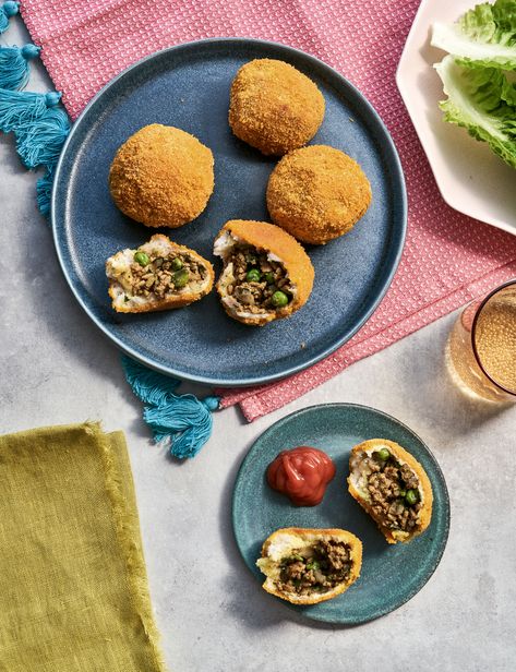 Nadiya Hussain’s Lamb Samosa Balls Lamb Samosa, Street Party Food, Nadiya Hussain Recipes, Nadiya Hussain, Samosa Recipe, Nice Recipes, Slow Cooked Lamb, Chicken Rolls, Savoury Recipes